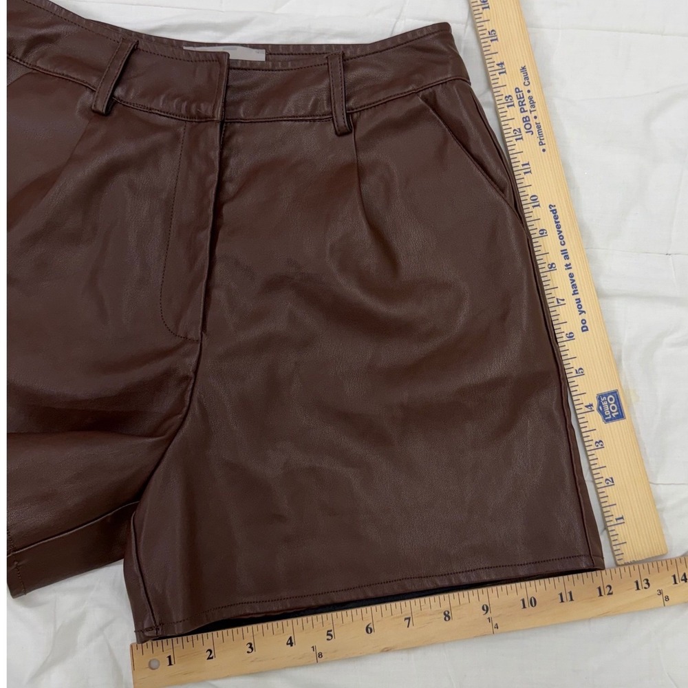 Crescent 545 Brown Faux Leather Shorts Size S High Rise Tailored Chocolate - Picture 7 of 16